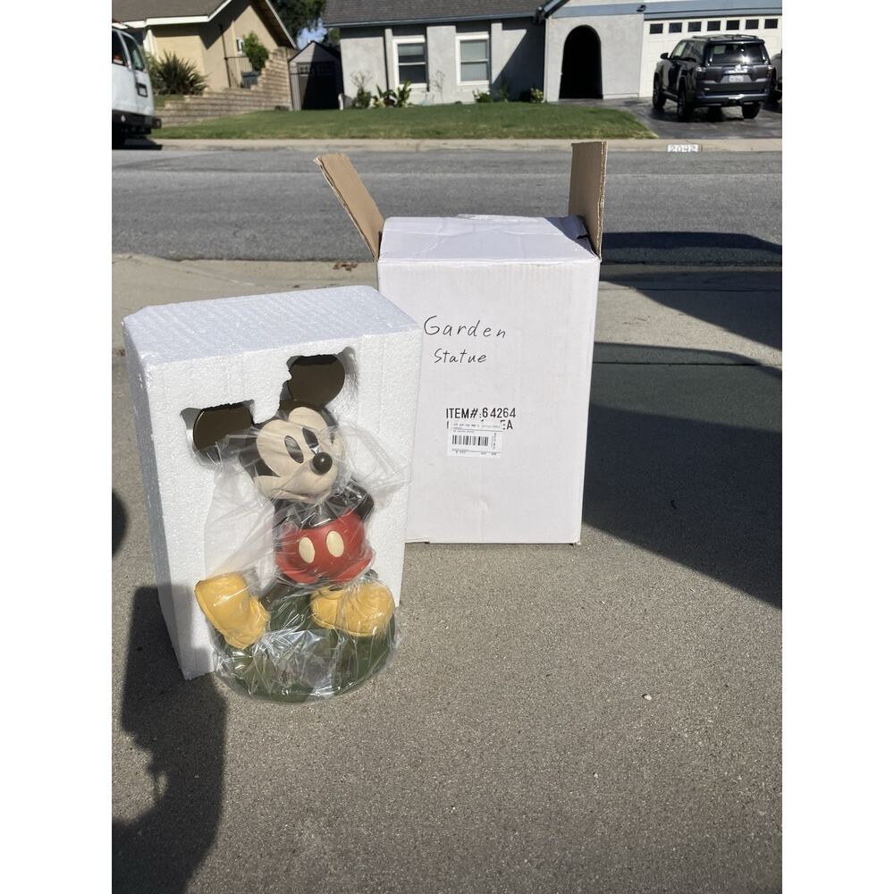 RARE Mickey Mouse Disney Direct Resin 14” large Lawn Garden Statue Figure NIB